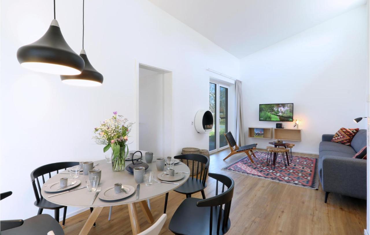 Awesome Home In Lembruch-Duemmer See With Kitchen Eksteriør bilde