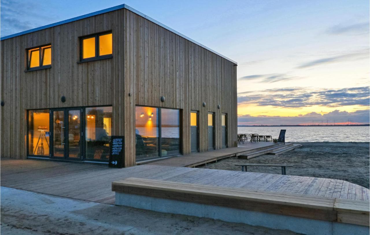 Awesome Home In Lembruch-Duemmer See With Kitchen Eksteriør bilde